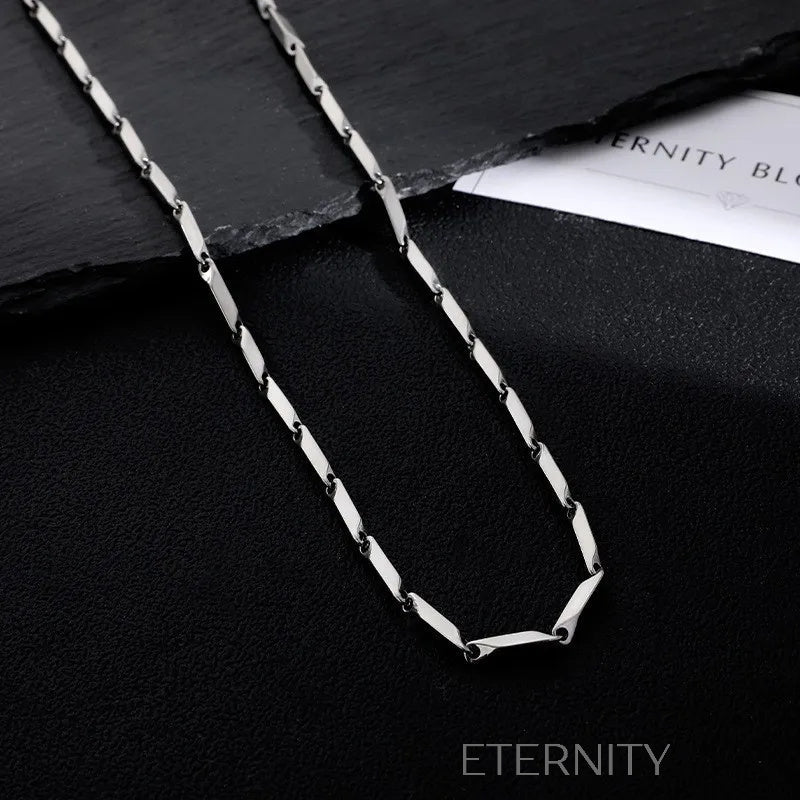 Collar Geometric Silver de Eslabones Facetados  Cadenas Plateado 45cm Acero Inoxidable  ETERNITY