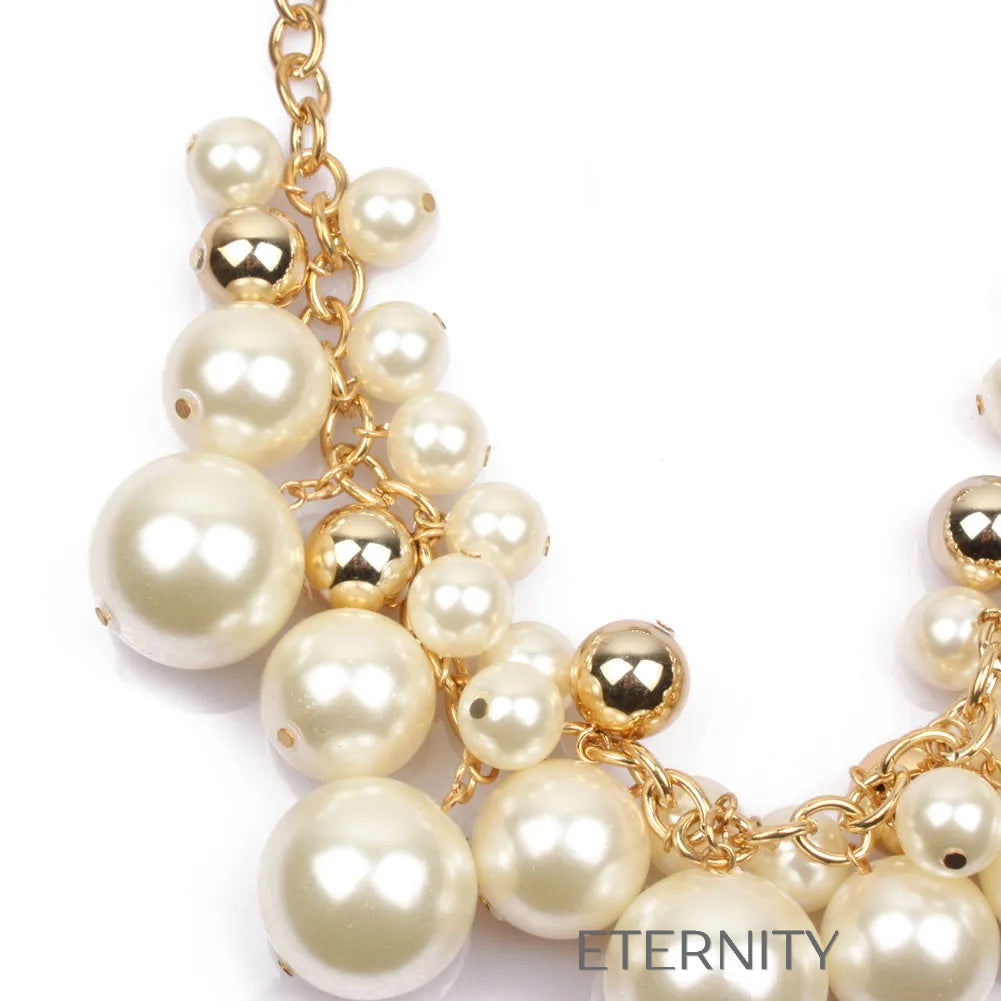 Collar de Perlas Imperial Cluster con Diseño de Racimo y Detalles Dorados  Cadenas Perla Unica Acero Inoxidable  ETERNITY