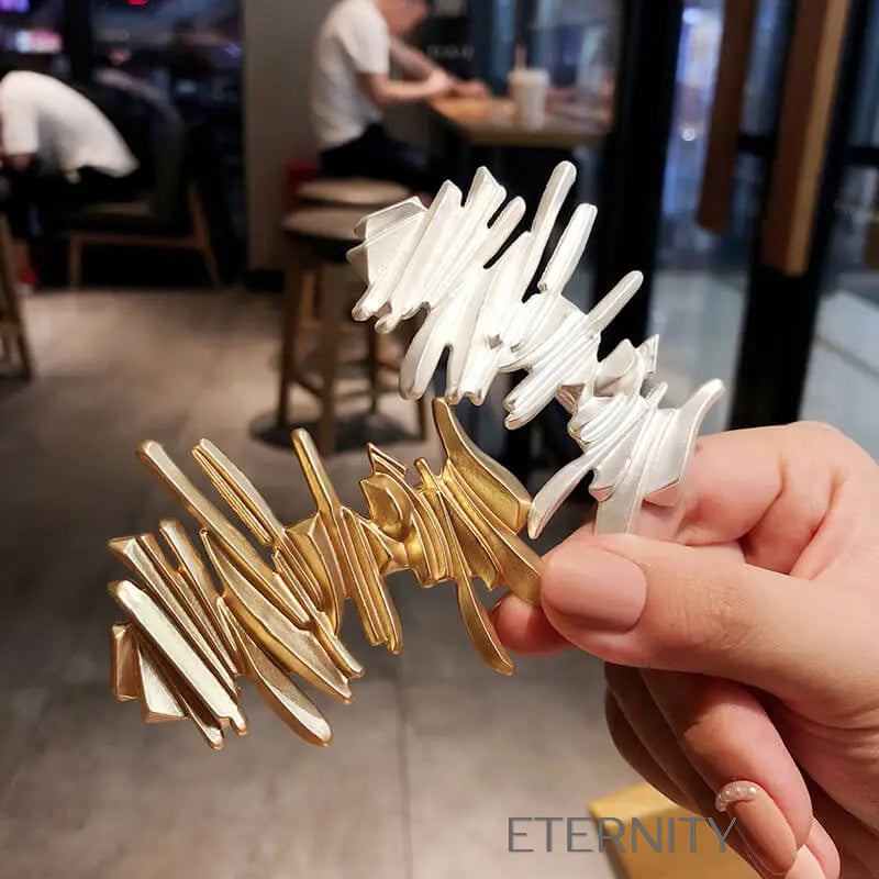 Ganchos para el Cabello de Diseño Abstracto y Vanguardista  Hair Clip Dorado Unica Acero Inoxidable  ETERNITY