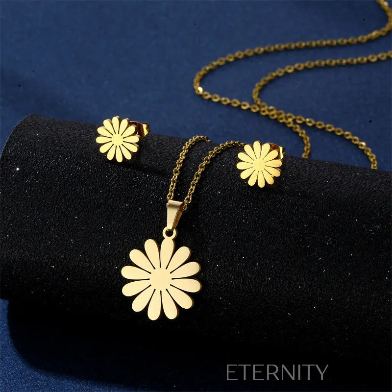 Conjunto Daisy Bloom de Collar y Zarcillos  Set Dorado Unica Acero Inoxidable  ETERNITY