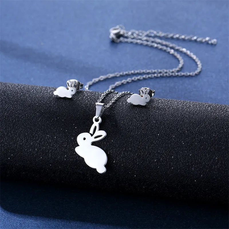 Conjuntos "Essential Sets" ETERNITY - Cadena y Zarcillos Simbólicos