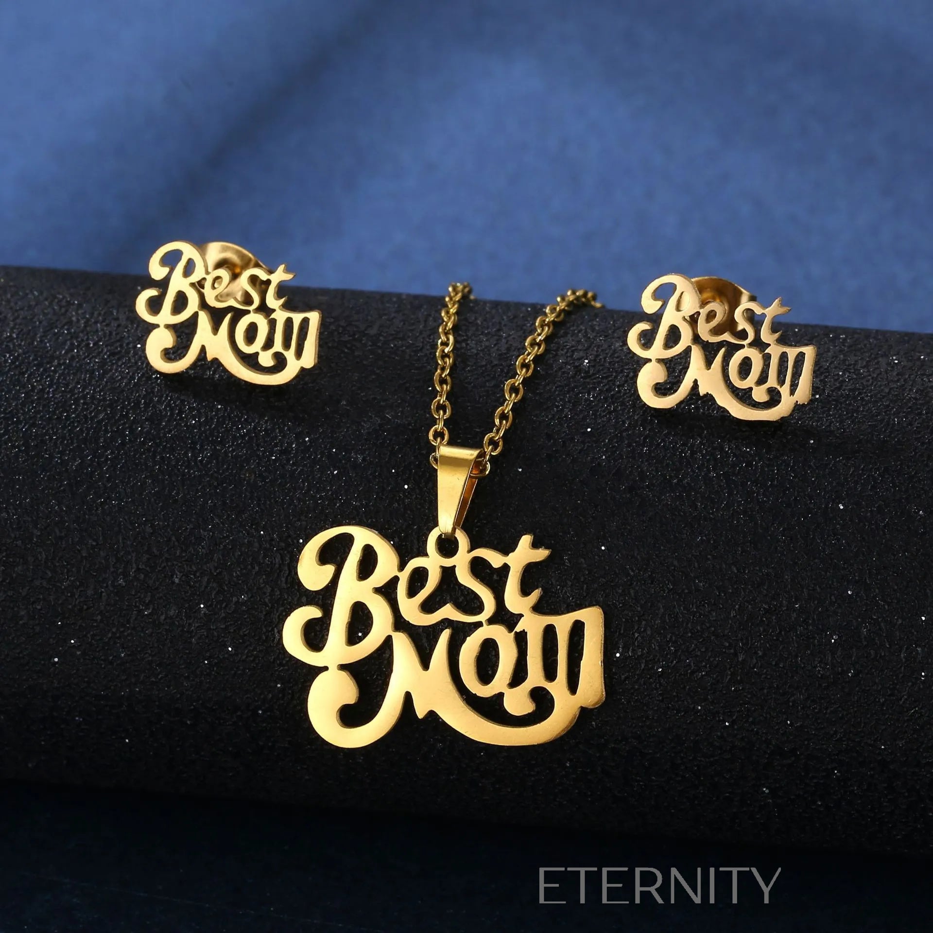 Sets Identity de Collar y Zarcillos en Acero Dorado  Set Dorado Unica Acero Inoxidable  ETERNITY