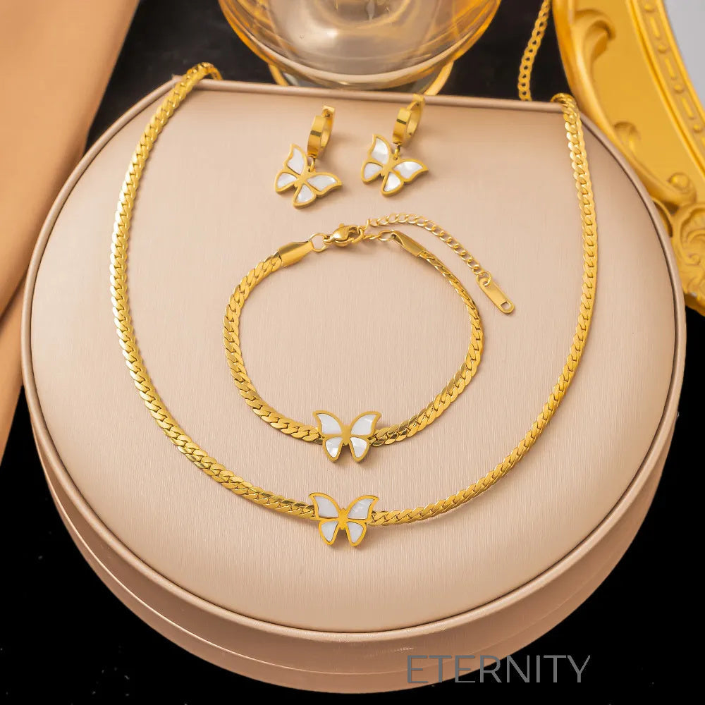 Set de Joyería Butterfly Pearl con Cadena de Eslabones Planos y Nácar  Set Dorado Unica Acero Inoxidable  ETERNITY