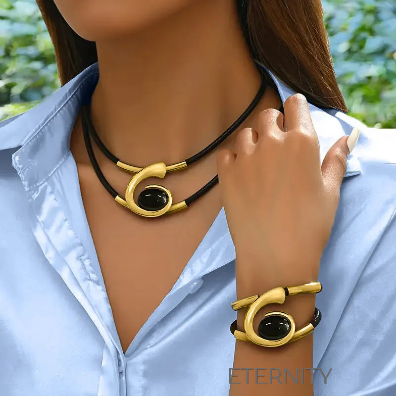 Set Gargantilla y Pulsera Avant Garde  Set Dorado Unica Acero Inoxidable  ETERNITY