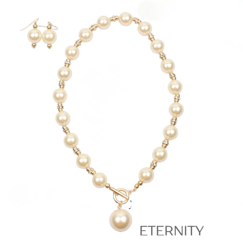 Conjunto "Imperial Pearl" de Collar y Zarcillos de Perlas ETERNITY