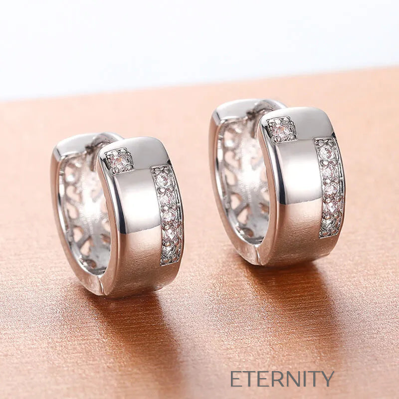 Zarcillos de Aro Grueso con Detalles de Cristal y Calado  Zarcillos Plateado Unica Acero Inoxidable  ETERNITY