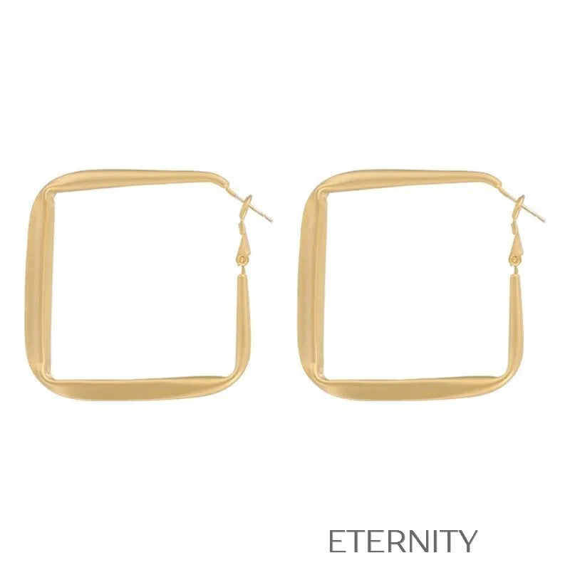 Zarcillos de Aro Cuadrados con Acabado Mate y Diseño Minimalista  Zarcillos Dorado Unica Acero Inoxidable  ETERNITY