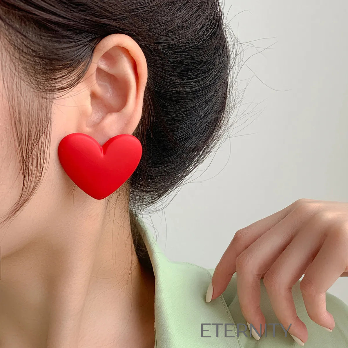 Zarcillos Maxi Corazón Matte  Zarcillos Azul Unica Acero Inoxidable  ETERNITY