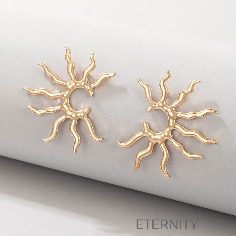 Zarcillos de Sol Radiante Oversized en Oro  Zarcillos Dorado Unica Acero Inoxidable  ETERNITY
