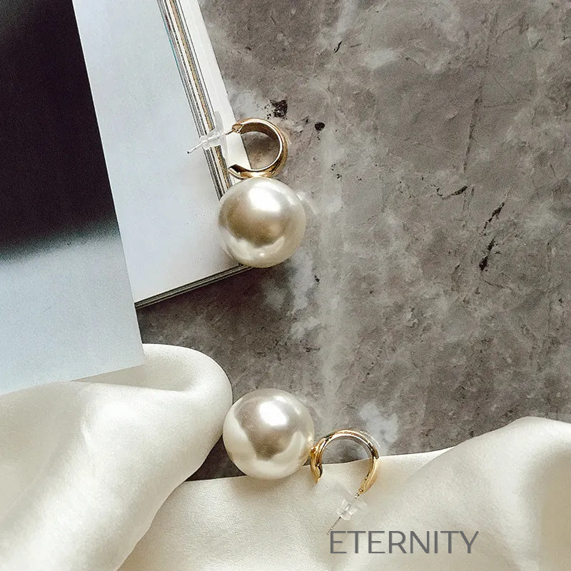 Zarcillos Nacre Orb Perla y Oro  Zarcillos Perla Unica Acero Inoxidable  ETERNITY