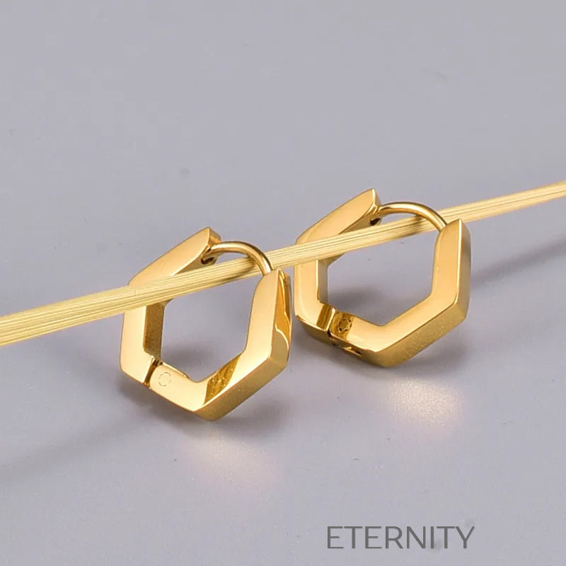 Zarcillos Hexa Huggies Geométricos  Zarcillos Dorado Unica Acero Inoxidable  ETERNITY