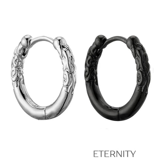 Pendientes de Aro Tipo Huggie con Grabado de Dragón en Relieve. Zarcillos Negro Unica Acero Inoxidable  ETERNITY