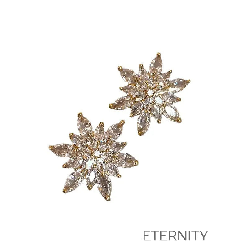 Zarcillos Starlight Blossom de Cristales Marquise  Zarcillos Dorado Unica Acero Inoxidable  ETERNITY