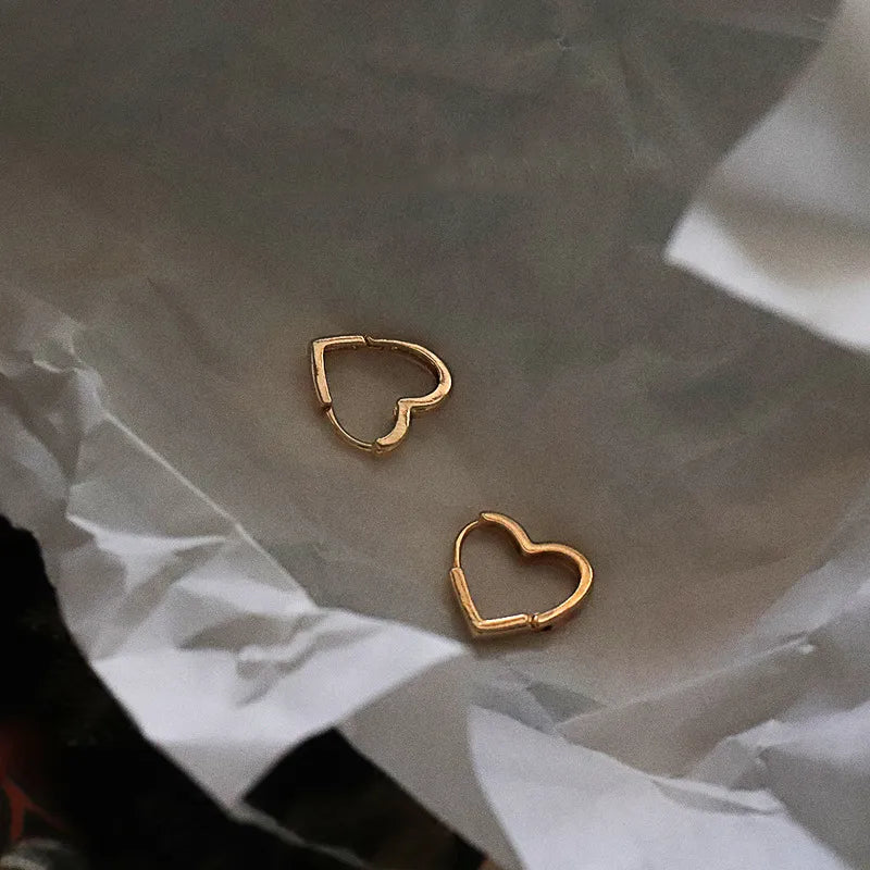 Zarcillos "Polished Heart" ETERNITY - Corazón Liso Minimal