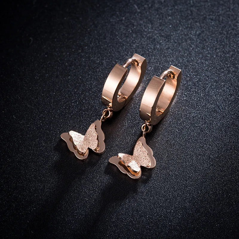 Argollas "Butterfly Dream" ETERNITY - Diseño Mariposa Satinada