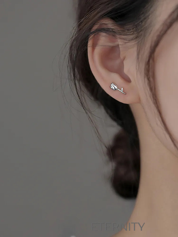 Zarcillos Tulip Blossom de Plata con Diseño Botánico Minimalista  Zarcillos Plateado Unica Acero Inoxidable  ETERNITY