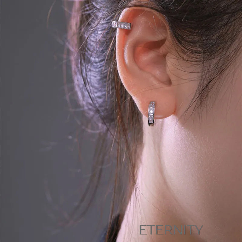 Zarcillos Crystal Huggie de  Zarcillos Plateado Unica Acero Inoxidable  ETERNITY