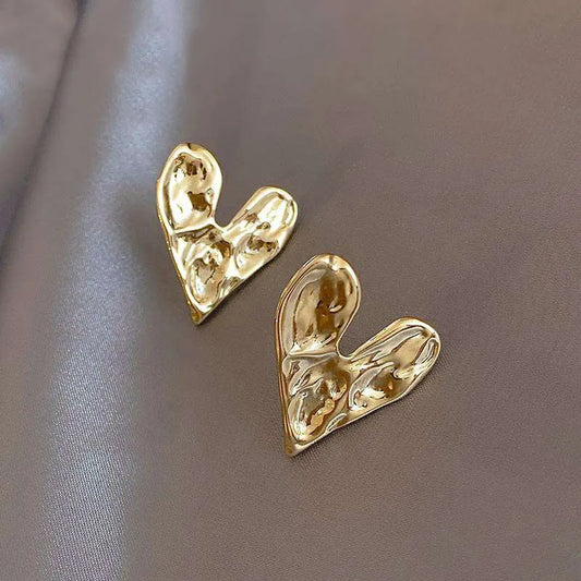 Zarcillos "Liquid Heart" ETERNITY - Diseño Corazón Martillado Oro