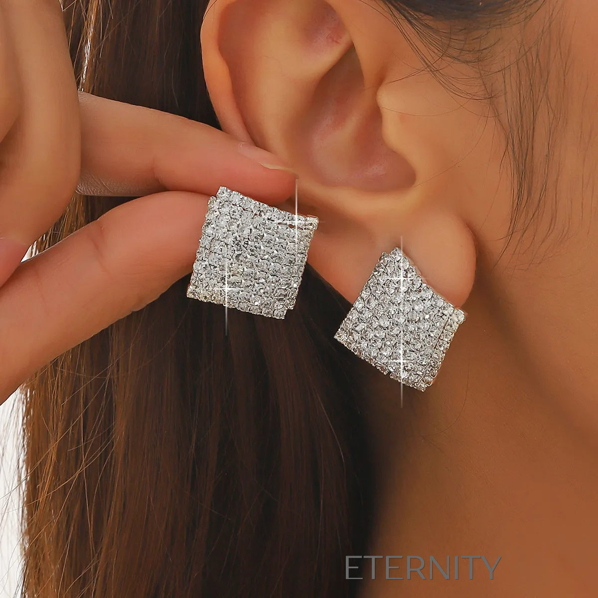 Aretes plateados cuadrados con incrustaciones brillantes Zarcillos Plateado Unica Acero Inoxidable  ETERNITY
