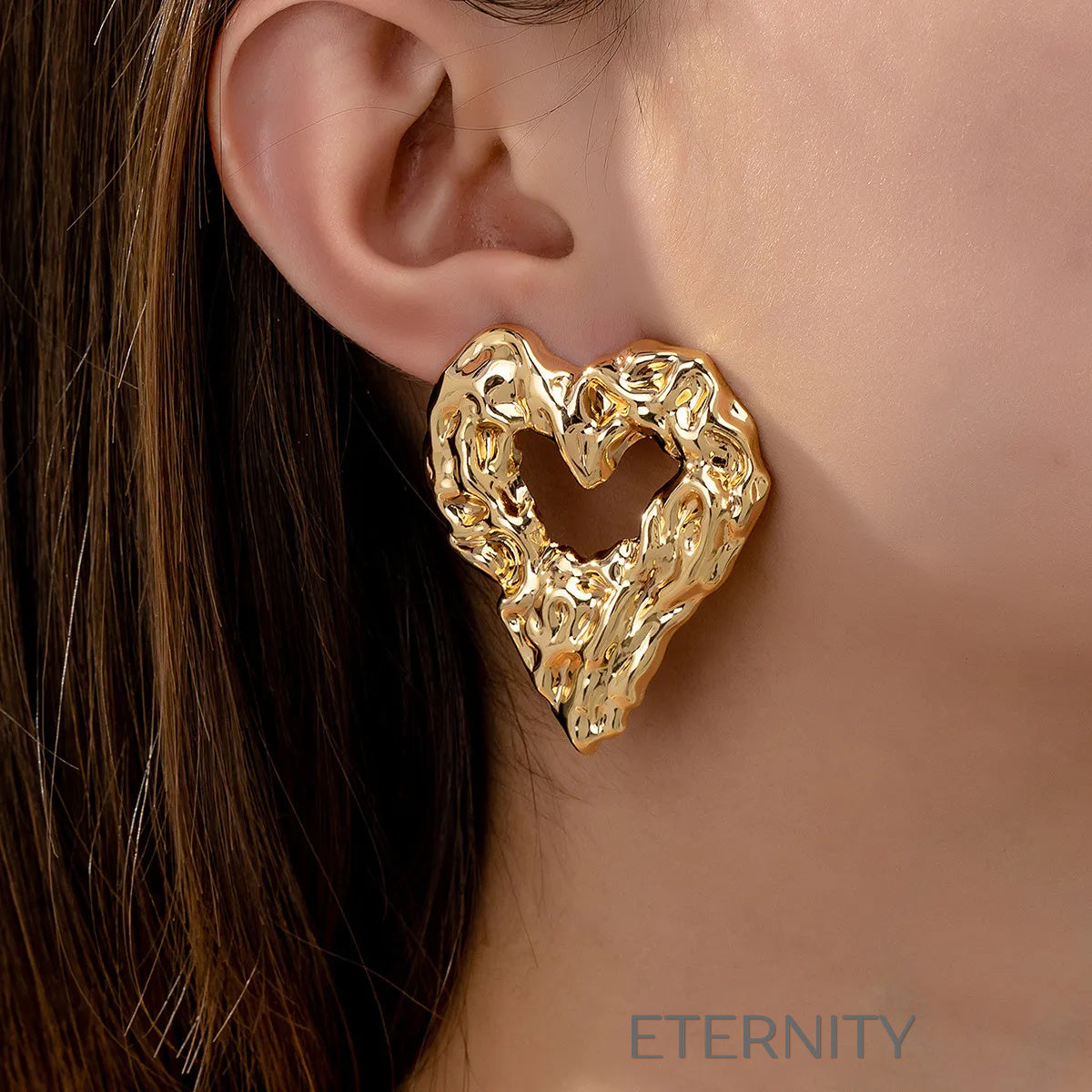 Zarcillos de Corazón Liquid Gold con Textura Rugosa y Diseño de Autor  Zarcillos Dorado Unica Acero Inoxidable  ETERNITY