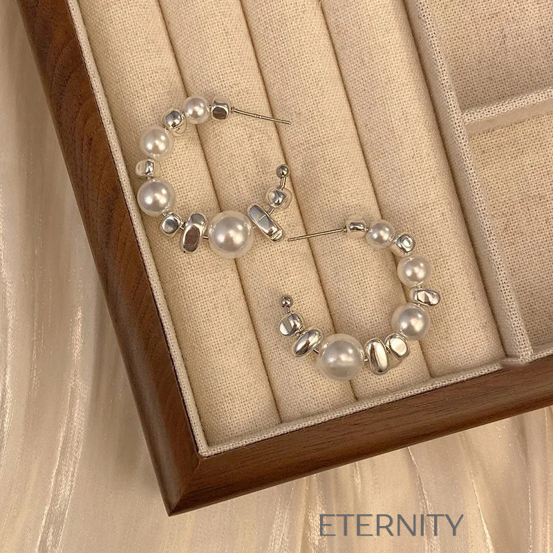 Zarcillos de Aro Eternal Pearl con Perlas Irregulares y Acentos Plateados  Zarcillos Perla Unica Acero Inoxidable  ETERNITY