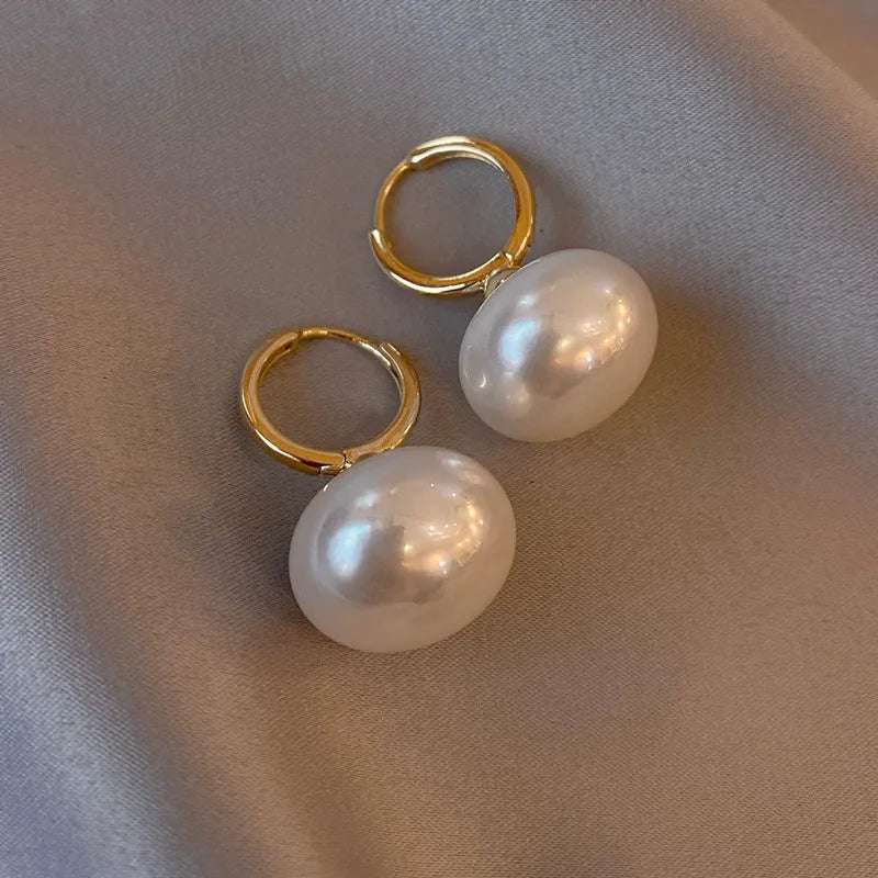 Argollas "Graceful Pearl" ETERNITY - Baño de Oro y Perla Pendiente