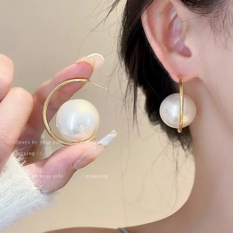 Argollas "Graceful Pearl" ETERNITY - Baño de Oro y Perla Pendiente