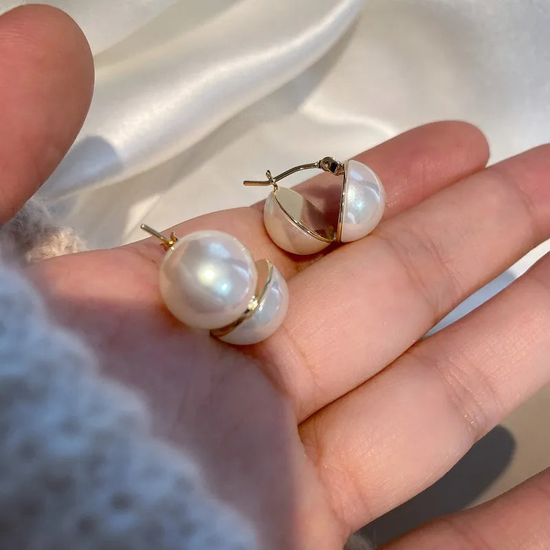 Argollas "Graceful Pearl" ETERNITY - Baño de Oro y Perla Pendiente