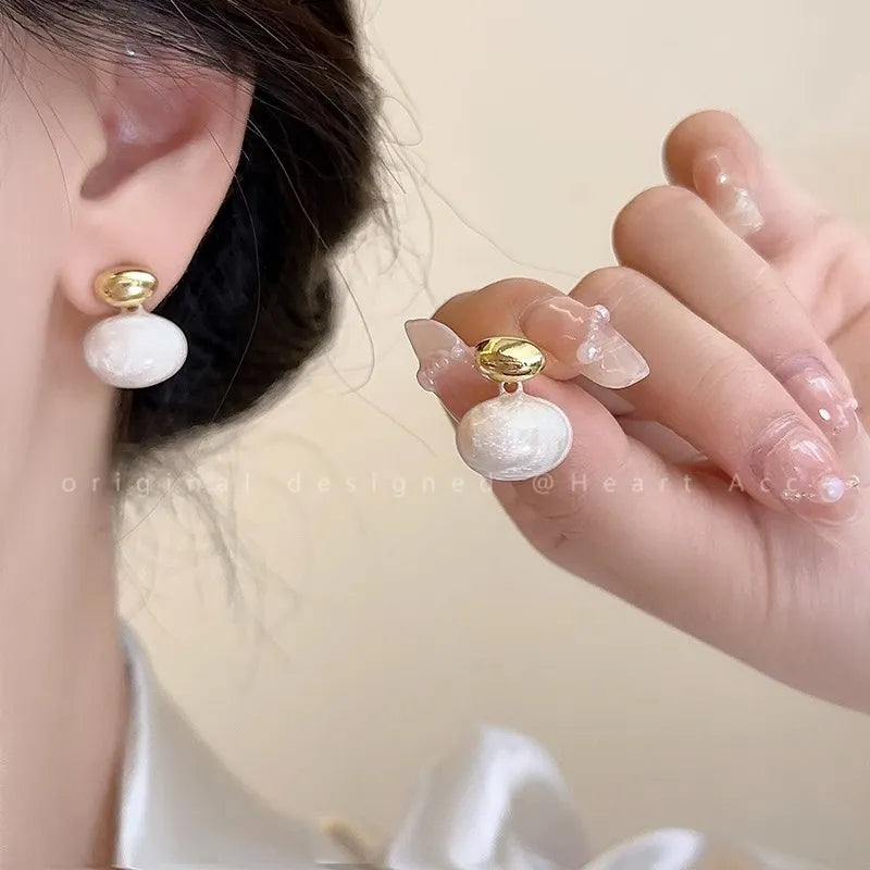 Argollas "Graceful Pearl" ETERNITY - Baño de Oro y Perla Pendiente