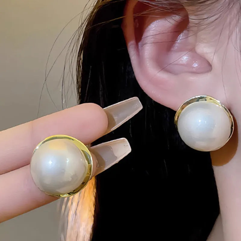 Argollas "Graceful Pearl" ETERNITY - Baño de Oro y Perla Pendiente