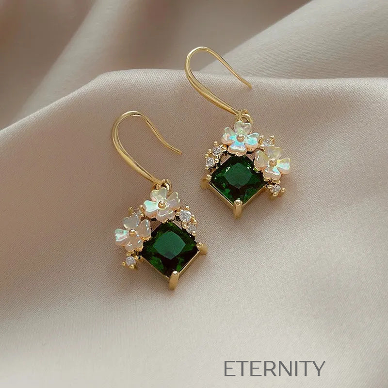 Zarcillos Garden Emerald con Cristal Esmeralda y Flores de Nácar  Zarcillos Verde Unica Acero Inoxidable  ETERNITY