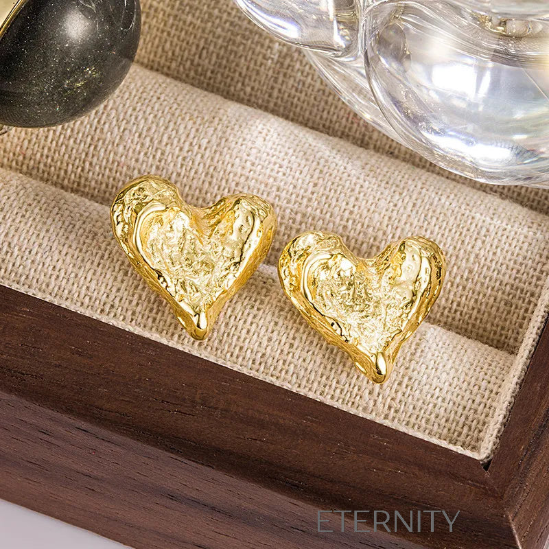 Zarcillos de Corazón con Textura Martelada Eternal Molten  Zarcillos Dorado Unica Acero Inoxidable  ETERNITY