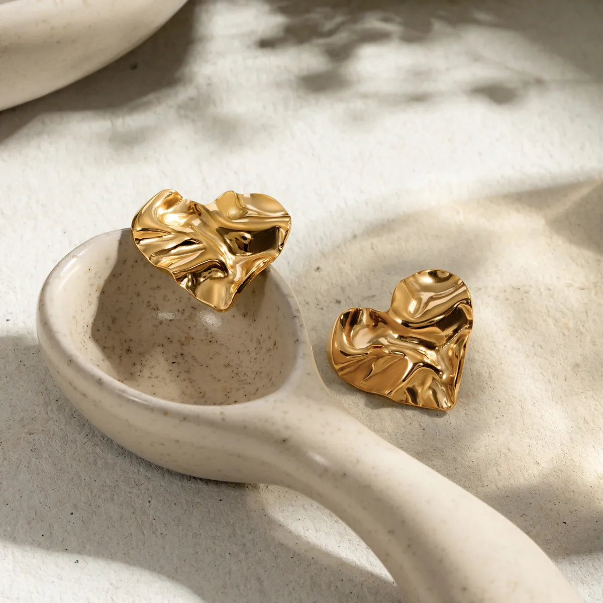 Zarcillos "Liquid Gold Heart" ETERNITY - Diseño Corazón Martillado