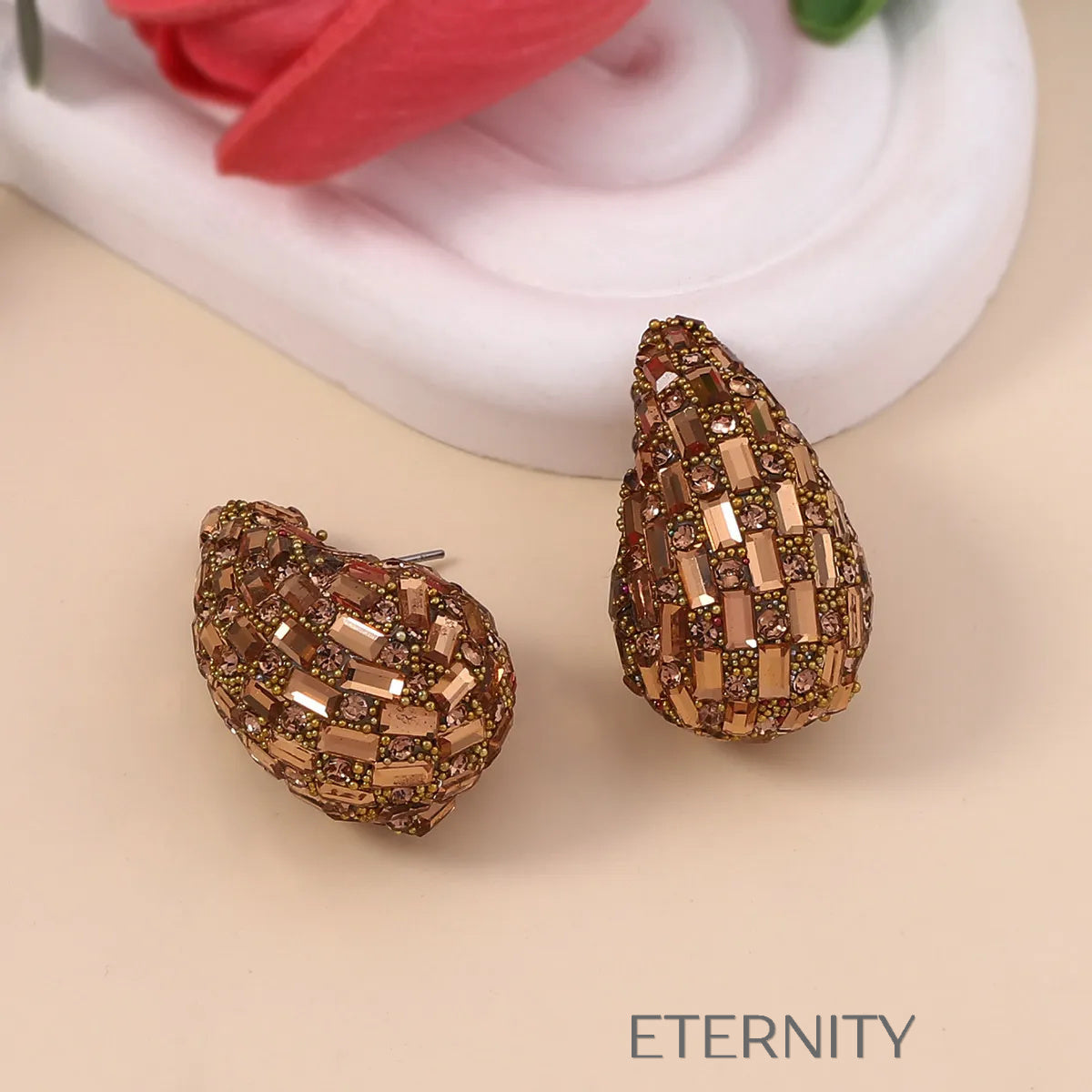 Zarcillos Rainbow Crystal en Forma de Gota con Micro Pavé de Colores  Zarcillos Negro Unica Acero Inoxidable  ETERNITY