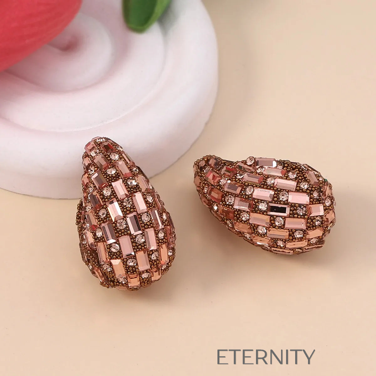 Zarcillos Rainbow Crystal en Forma de Gota con Micro Pavé de Colores  Zarcillos Negro Unica Acero Inoxidable  ETERNITY