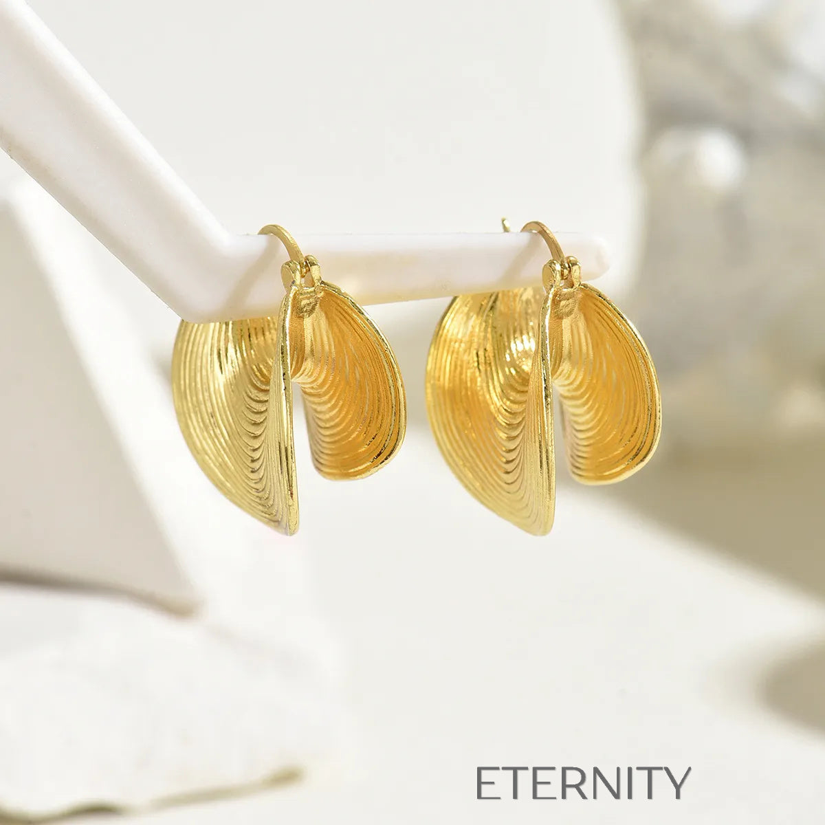 Zarcillos Ripple Flare Aros  Zarcillos Dorado Unica Acero Inoxidable  ETERNITY