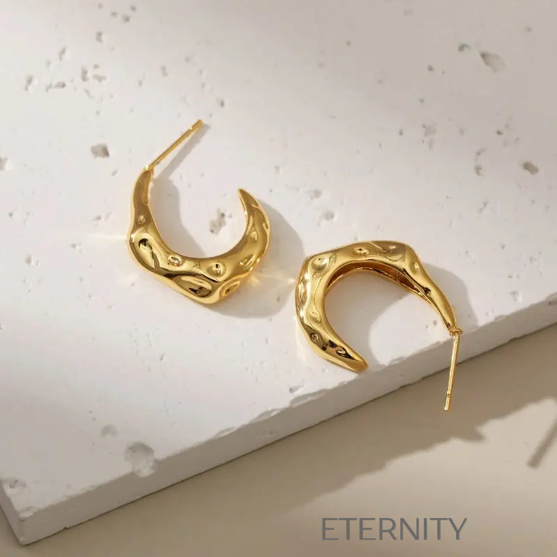 Zarcillos de Aro Ethereal Hammered con Textura Orgánica e Irregular  Zarcillos Dorado Unica Acero Inoxidable  ETERNITY