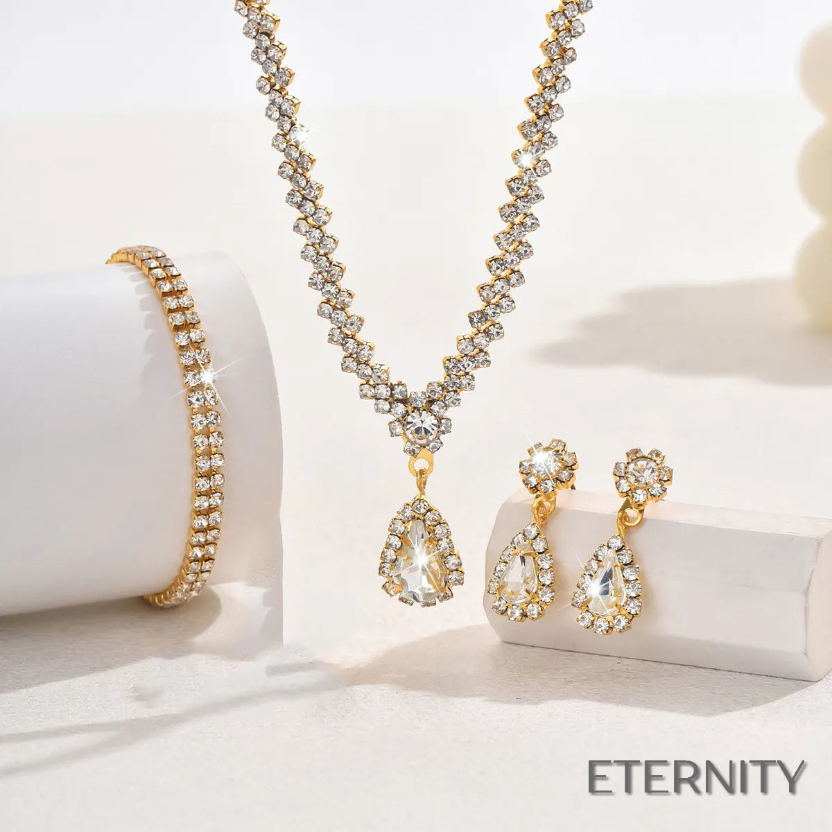 Set de Joyería Nupcial de Metal y Rhinestones: Collar Zarcillos y Pendientes Elegantes - ETERNITY