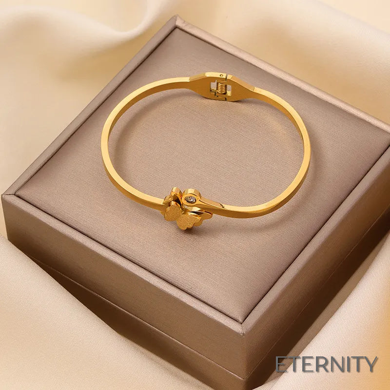 Pulsera Femenina con Diseño de Mariposa Calada Minimalista - ETERNITY