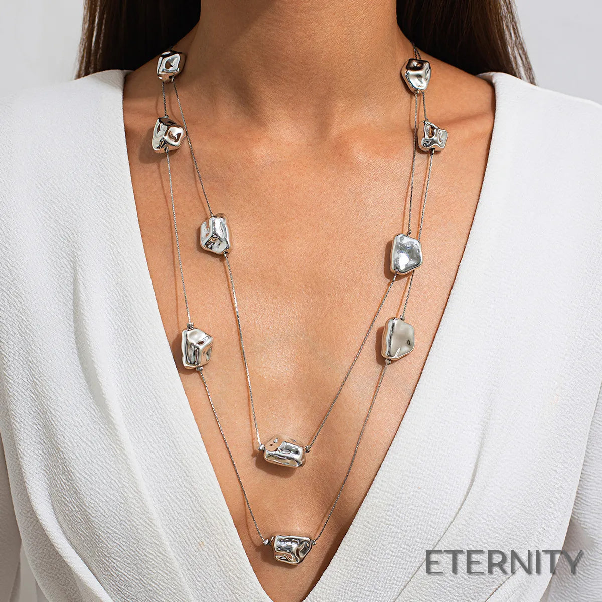 Collar de Capas con Diseño Abstracto y Texturizado - ETERNITY
