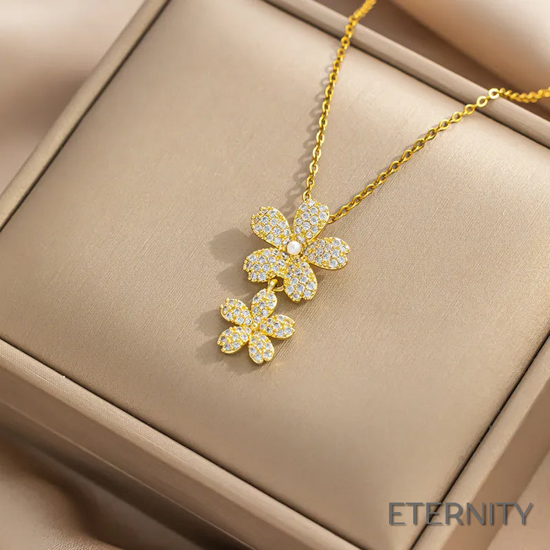 Cadena Dorado con Diseño de Flores Luminosas con Perla y Colgantes de Cristal - ETERNITY