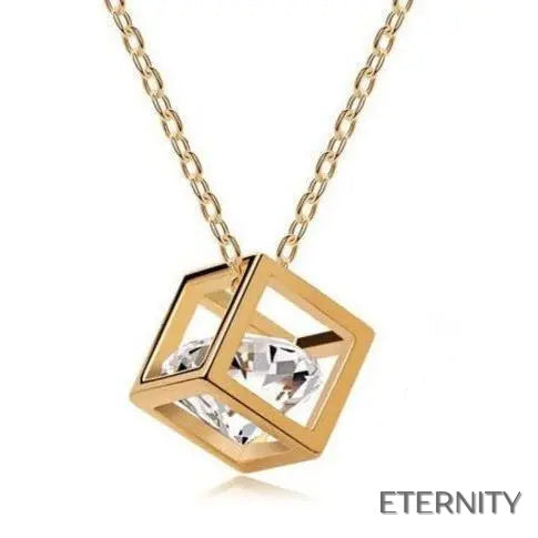 Collar Delicado con Dije de Cubo Tridimensional y Cristal - ETERNITY