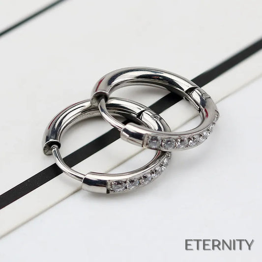Zarcillos de Aro Pequeños Dorados con Cristales - ETERNITY