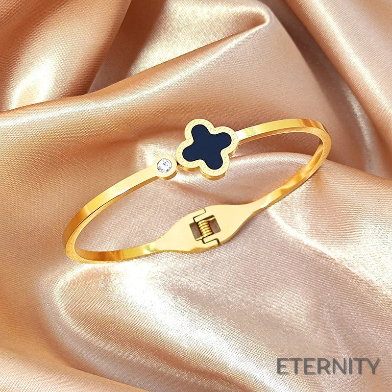 Pulseras Minimalistas con Diseño de Trébol de Cuatro Hojas - ETERNITY