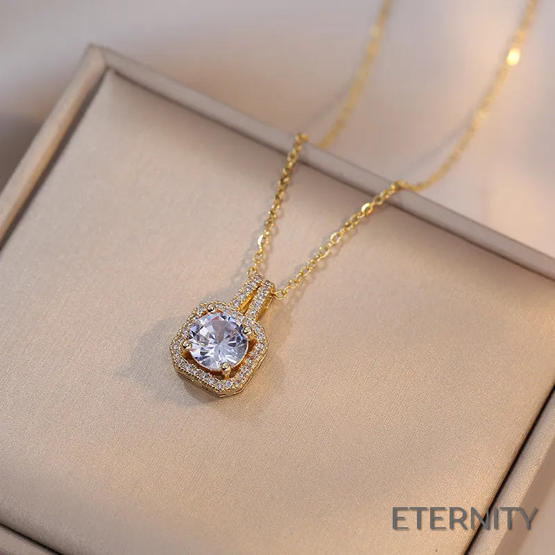 Set de Accesorios Dorados con Circonitas Cuadradas y Halo Brillante - Collar, Pendientes y Anillo ETERNITY