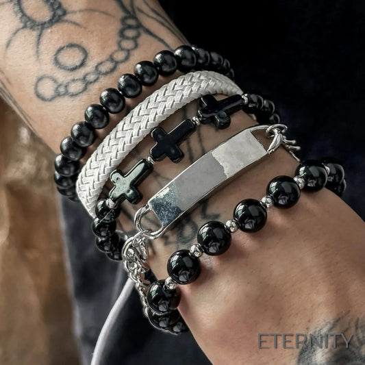 Set de Pulsera Clásica Masculina con Cuentas Oscuras y Símbolos de Cruzes - ETERNITY