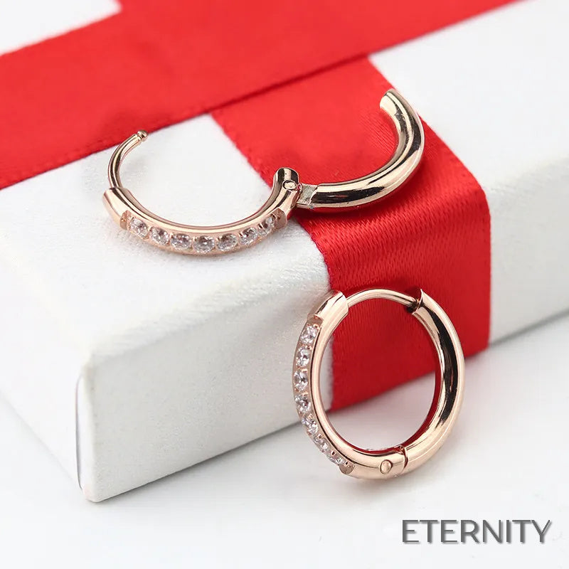 Zarcillos de Aro Pequeños Dorados con Cristales - ETERNITY
