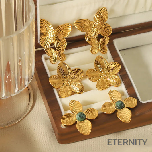 Zarcillos Dorados Estilo Retro con Diseño de Mariposa y Flor - ETERNITY