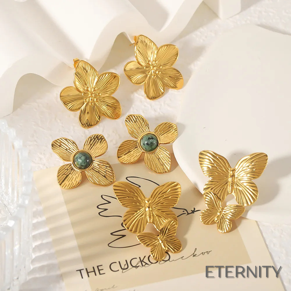 Zarcillos Dorados Estilo Retro con Diseño de Mariposa y Flor - ETERNITY