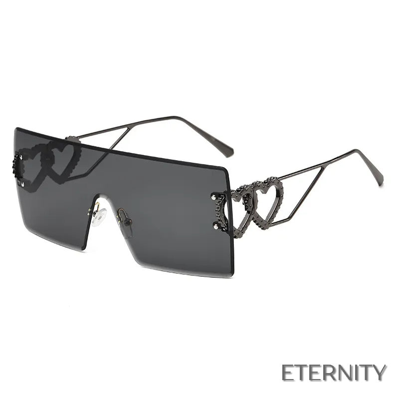 Lentes de Sol Oversized para Mujer: Marco Cuadrado con Adornos de Corazón - ETERNITY